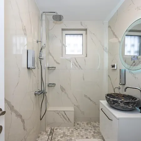 Elenartlux - Baby Cot - Pets Allowed - Free Parking & Fast Wi-Fi Plovdiv Exterior photo